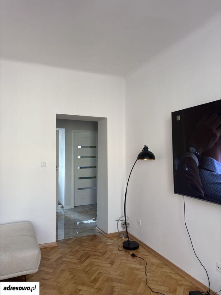 2 pokoje · 1 Maja